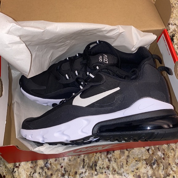 Nike Air Max 270 React GS - Picture 7 of 10